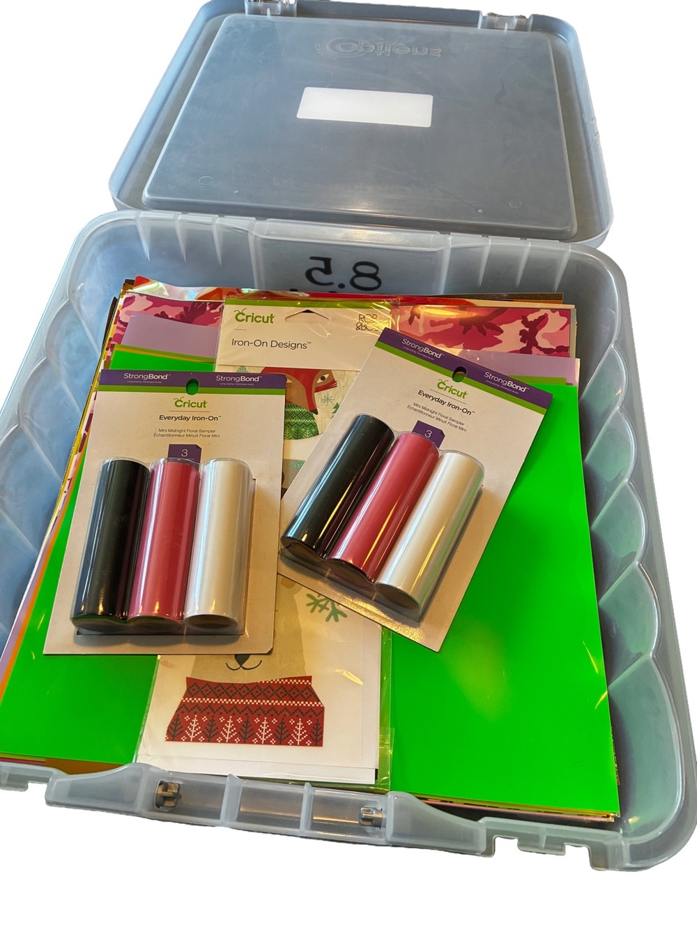 Cricut Iron-On HTV Vinyl Craft Bundle Samplers Acetate Storage Case